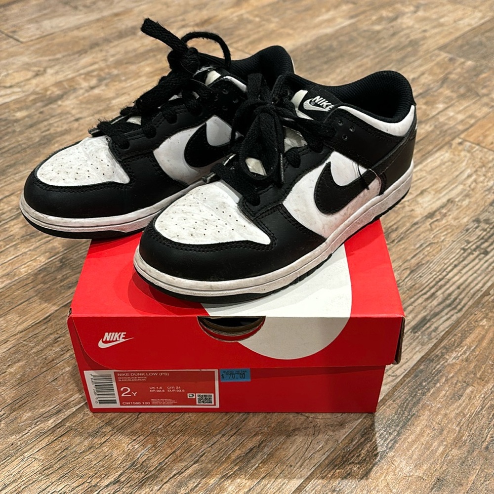 Nike Funk Low black and white